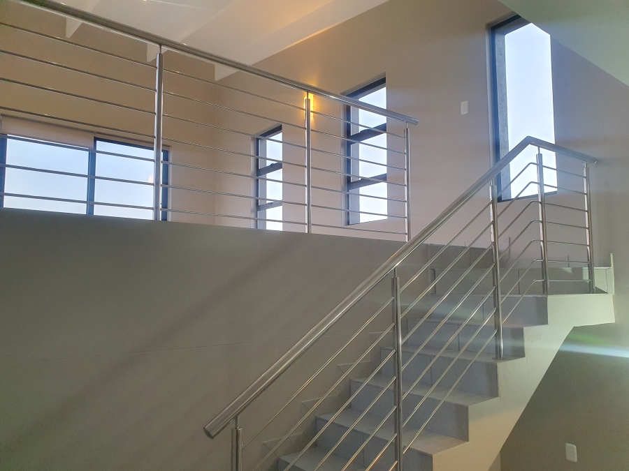 3 Bedroom Property for Sale in Le Grand Golf Estate Western Cape